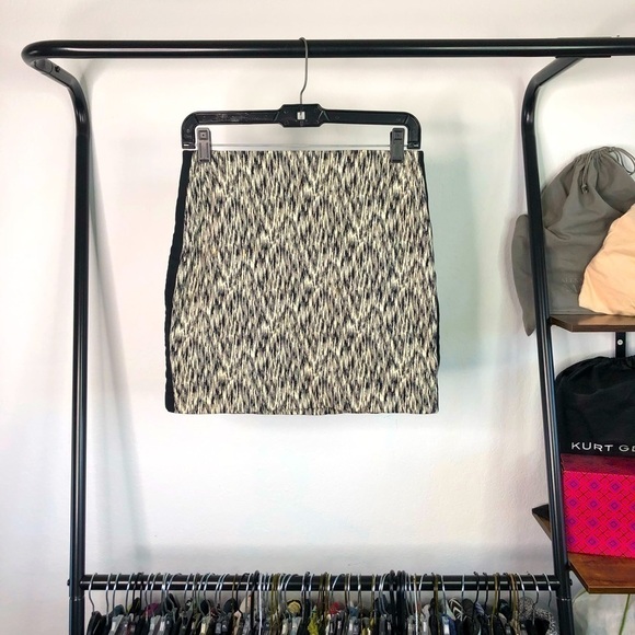 𝅺Sandro Tuxedo Print Mini Pencil Skirt - Picture 1 of 8